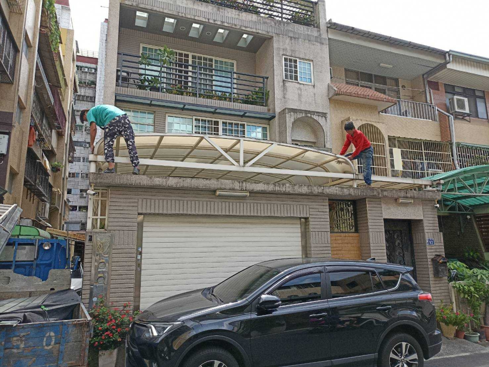 LINE_ALBUM_台中南區大墩住宅-遮雨篷更換_240628_2