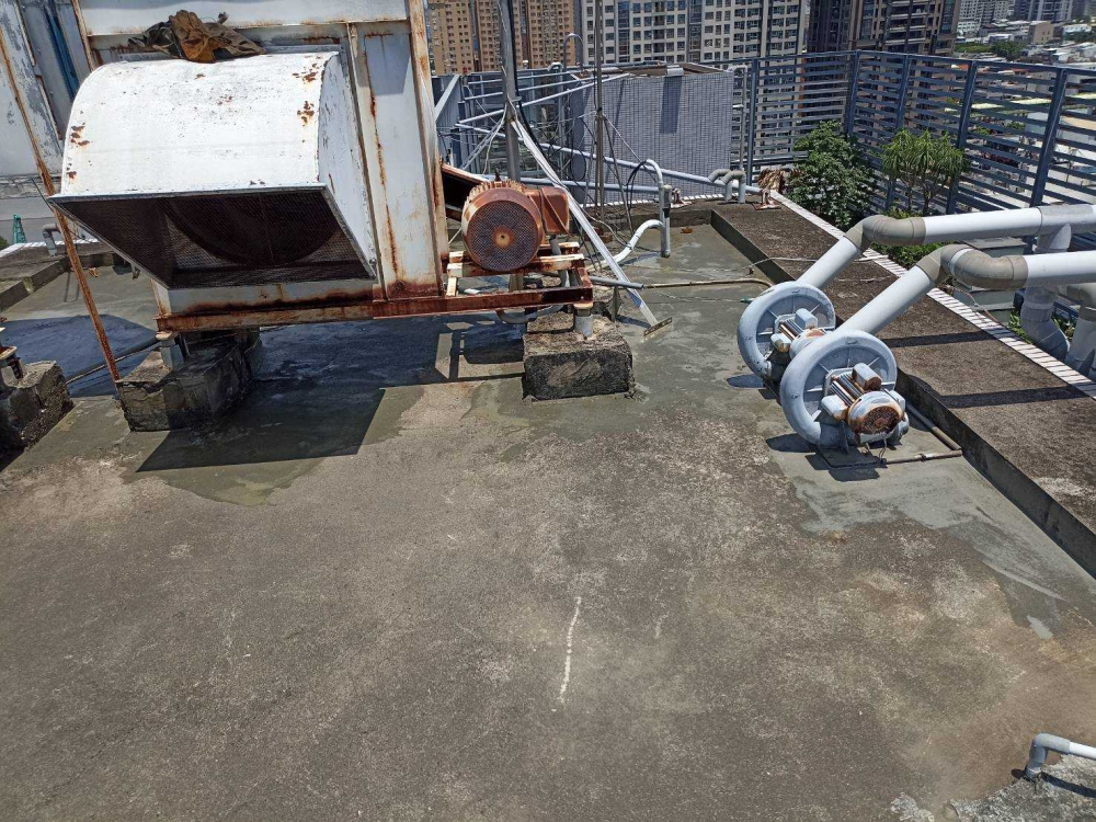 LINE_ALBUM_台中西屯區臺灣大道社區-頂樓防水工程_240628_3