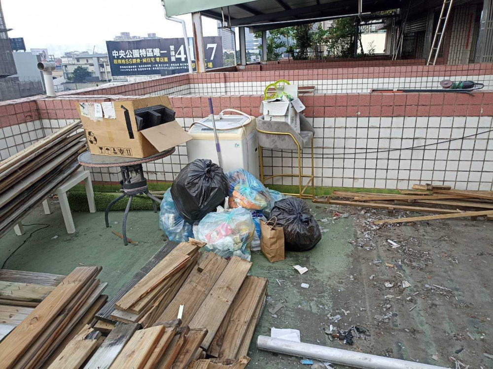 LINE_ALBUM_台中西屯區西安街住宅-頂樓防水工程_240628_3